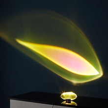 Chargement de l&#39;image dans la visionneuse de la galerie, Lampe projection plafond projette une lumière jaune
