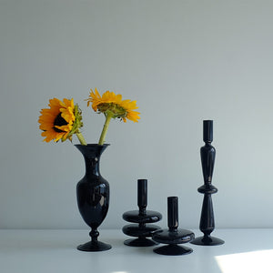 Vase soliflore noir avec tournesols