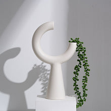 Chargement de l&#39;image dans la visionneuse de la galerie, Vase demi lune
