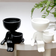 Chargement de l&#39;image dans la visionneuse de la galerie, Pot de fleur bonhomme blanc et noir
