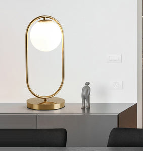 Lampe minimaliste avec boule à poser