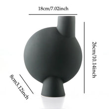 Chargement de l&#39;image dans la visionneuse de la galerie, Dimensions du vase contemporain en céramique  noir
