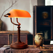 Chargement de l&#39;image dans la visionneuse de la galerie, Lampe de bureau vintage
