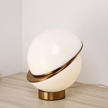 Chargement de l&#39;image dans la visionneuse de la galerie, Lampe sphère à l&#39;esprit design minimaliste
