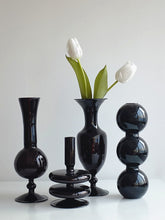 Chargement de l&#39;image dans la visionneuse de la galerie, Vase soliflore noir
