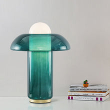 Chargement de l&#39;image dans la visionneuse de la galerie, Lampe champignon en verre vert
