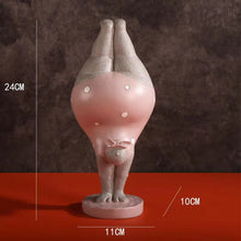 Chargement de l&#39;image dans la visionneuse de la galerie, Statuette femme ronde danseuse
