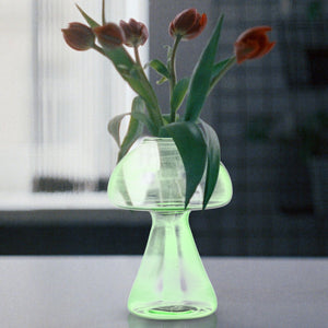 Vase en verre champignon