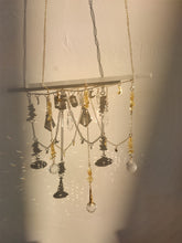 Chargement de l&#39;image dans la visionneuse de la galerie, Sun catcher cristal suspendu jaune citrine
