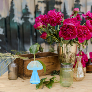 Vase en verre champignon bleu